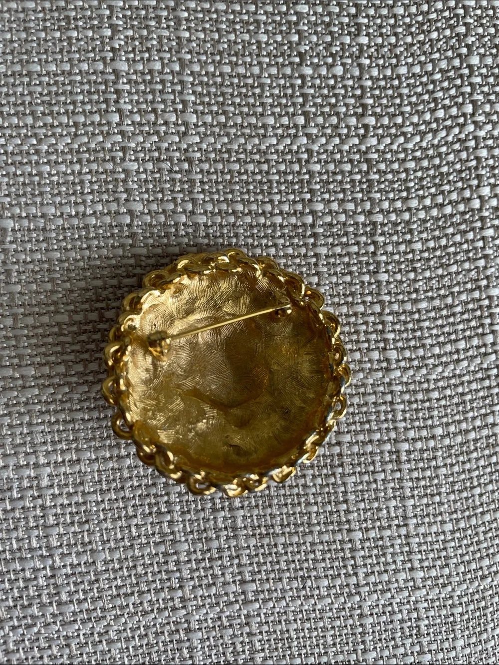 Anne Klein Lion head Brooch Gold finish 3D Pin Vintage rare women’s jewelry
